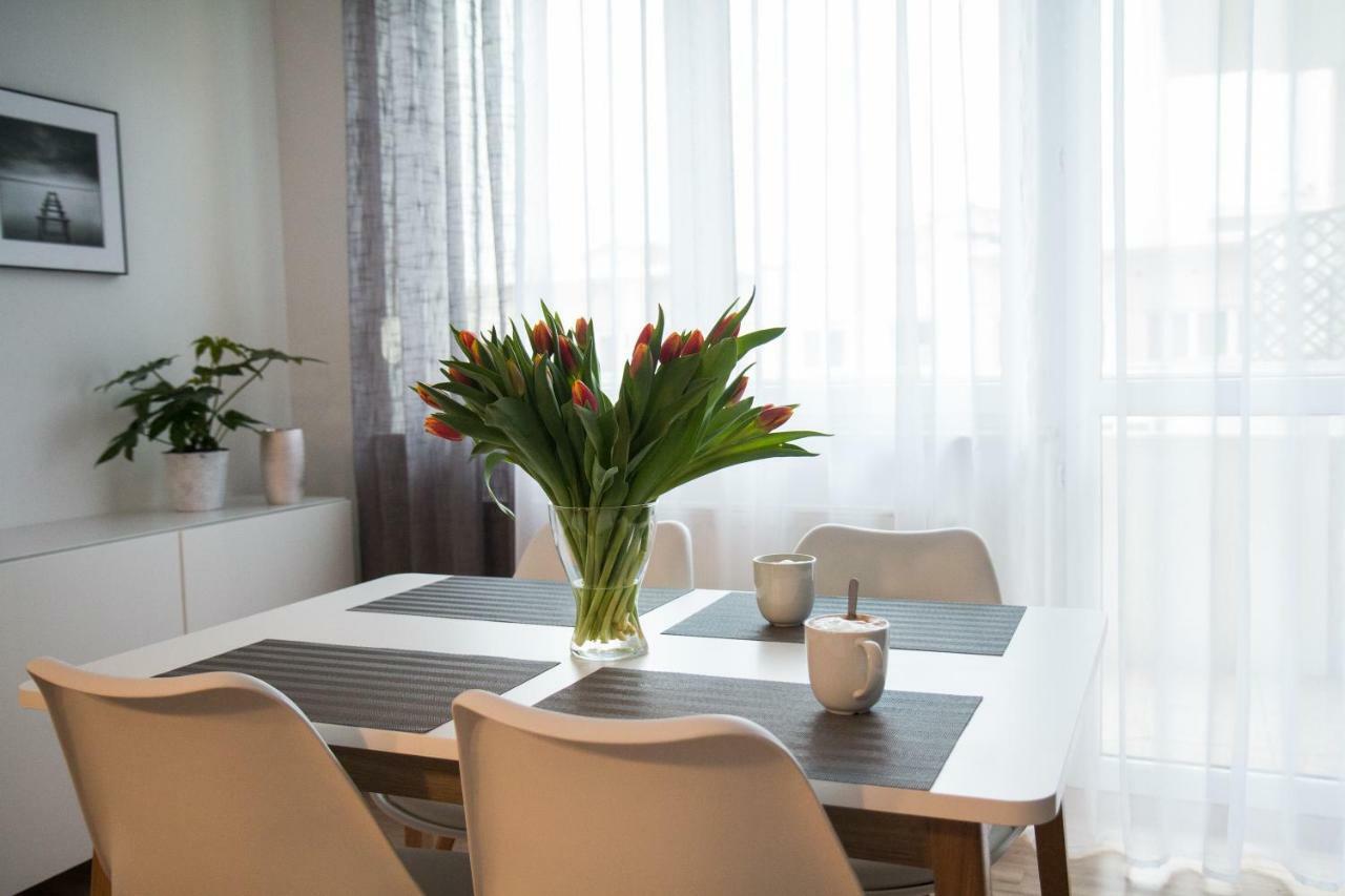Apartament F&J Torun Bagian luar foto